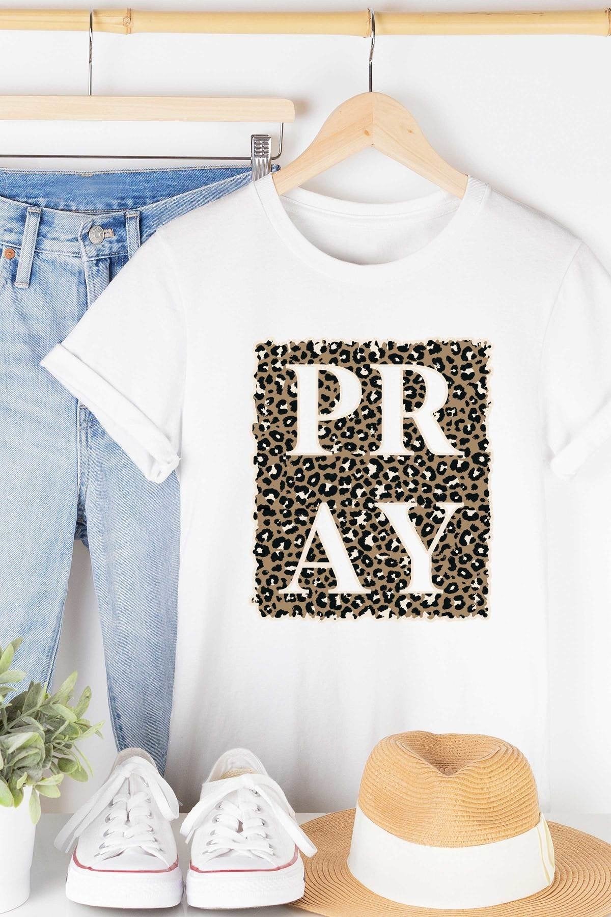 Pray Tee